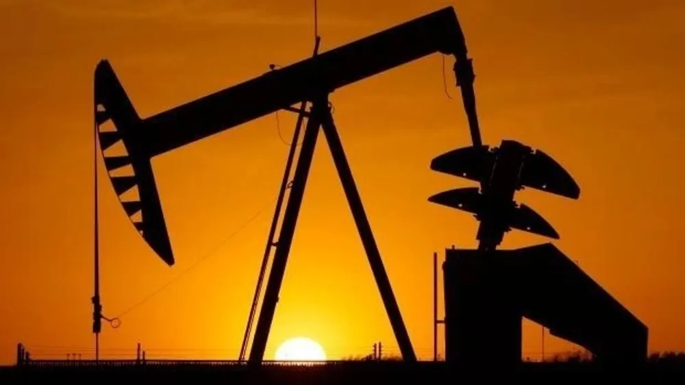 ABD Petrol Stoklarındaki Düşüşle Petrol 2% Yükseldi.....