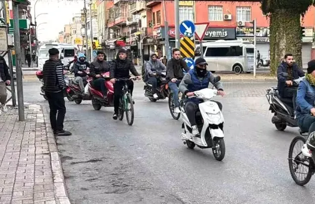 Yine Motorsiklet....16 Yaşındaki Çoçuk Otomobilin Altında Kaldı.