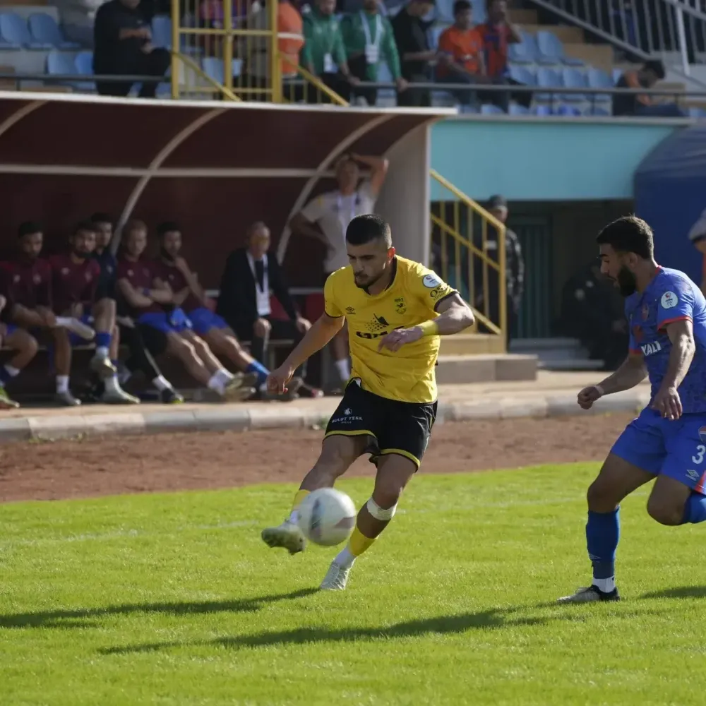  İskenderunspor  2-2 Adana 01 Futbol Kulübü...