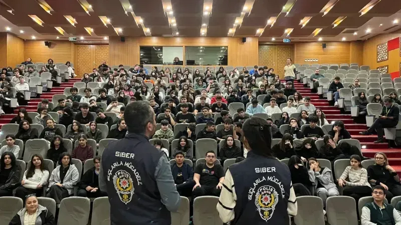 Adana Emniyeti’nden Siber Güvenlik Eğitimi....