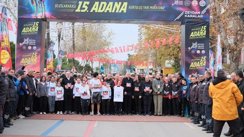 15. Uluslararası Kurtuluş Yarı Maratonu ve Halk Koşusu Koşuldu..