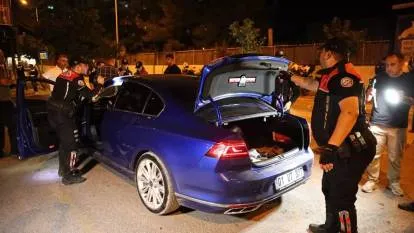 Adana’da 884 Polisle Huzur Operasyonu: 72 Kişi Gözaltına Alındı.