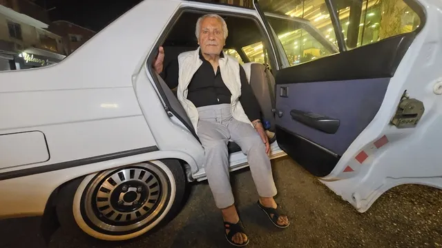 Adana..Eşini Kaybettikten Sonra 5 yıldır Otomobilde Yaşıyor.