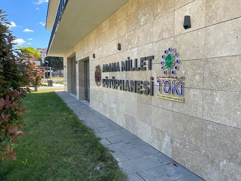 Adana’da Millet Bahçesi’nde Çay