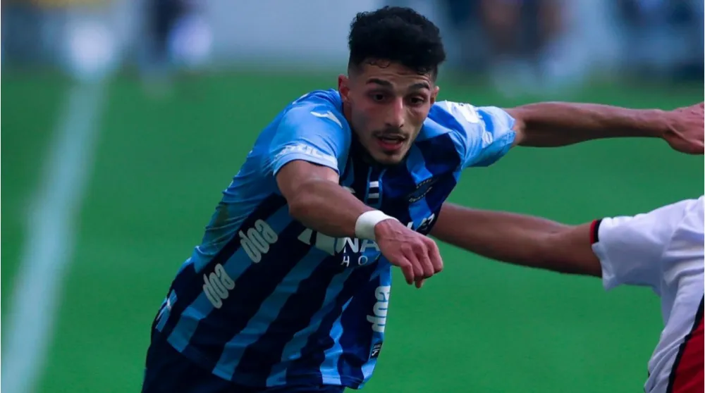 Adana Demirspor Sözleşme Yenilemeyen Genç Futbolcuyu Kadro Dışı Bıraktı.