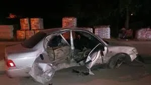 Otomobil Elektrik Direği