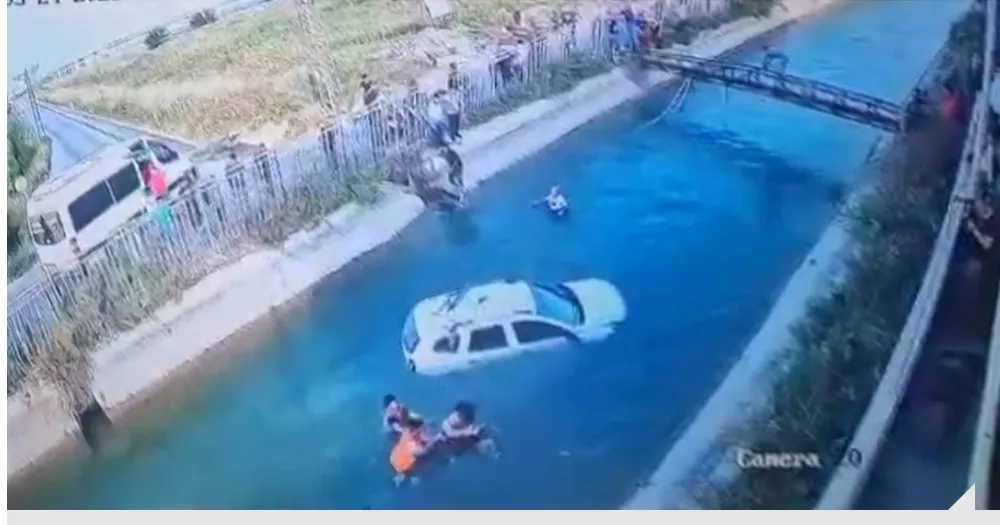Sulama Kanalına Düşen Jeep