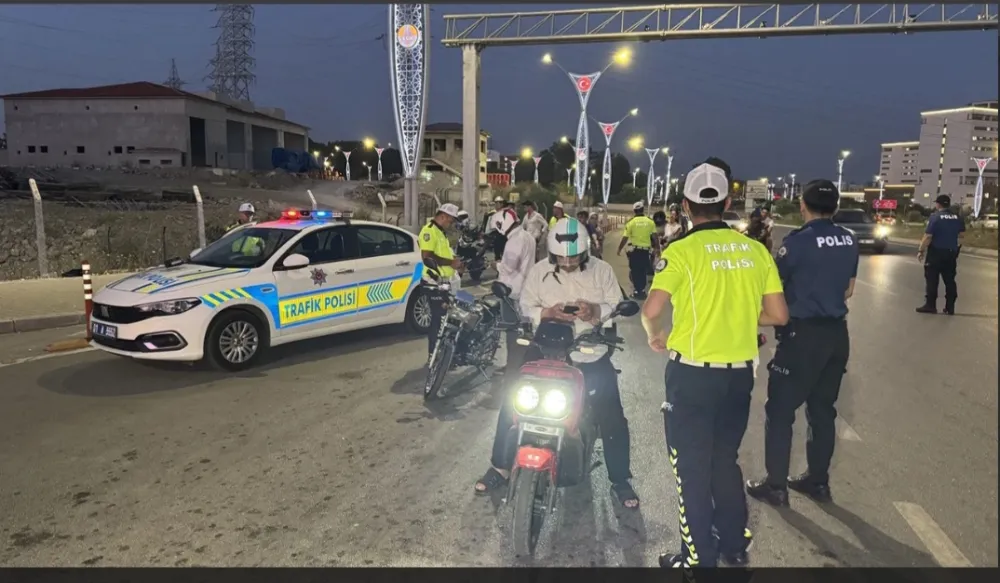 Adana Polisinden Motorsiklet Denetimi..16 Motorsiklet Trafik