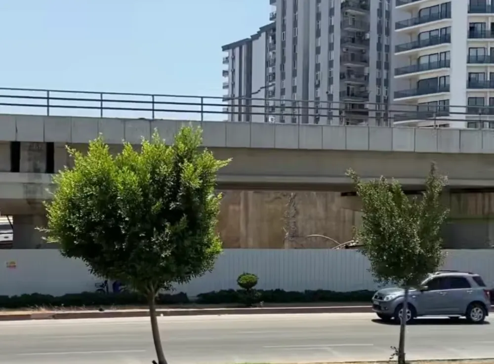 Hızlı Tren Çalışmaları Adana Trafiğini Felç Etti.