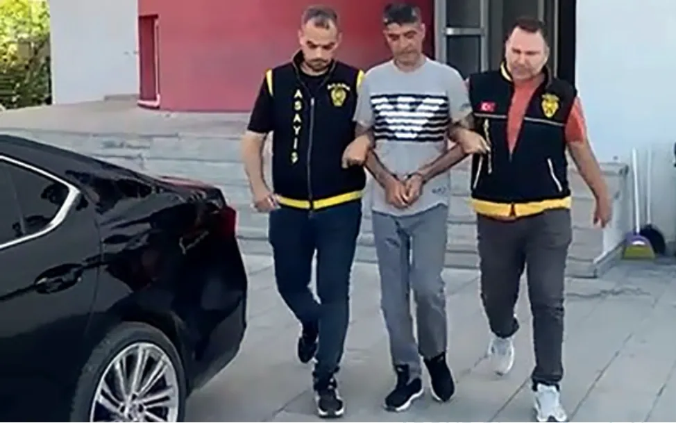 Ben Komiser Selim Dedi 