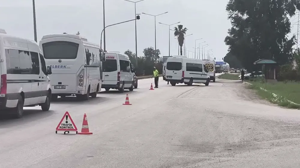 Adana’da Korsan Taşımacılığa Ceza: 125 Araç Trafikten Men Edildi