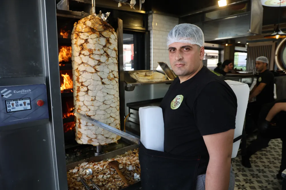 Dönercilerden Adana usulü serinle ....