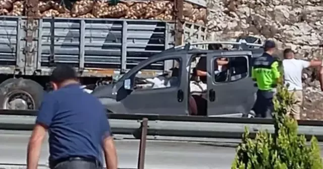 Adana Pozantı Yolundan Katliam Gibi Kaza...5 Kişi Hayatını Kaybetti..