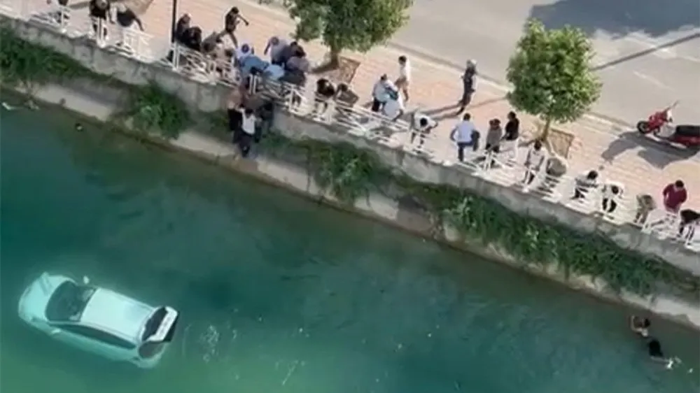 Mavi Bulvar Ölüm Virajında Yine Bir Otomobil Kanal