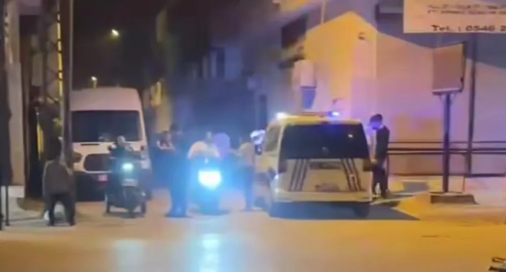 Adana Seyhan'da Eve Motosikletli Silah'lı Saldırı...
