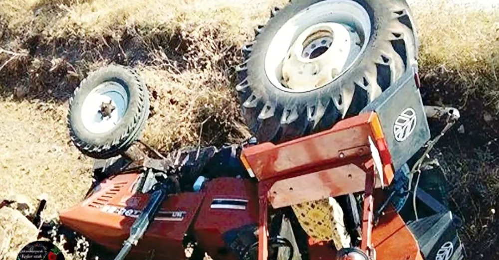 Tarla Sürerken Traktör Üzerinde Hayatını Kaybetti..