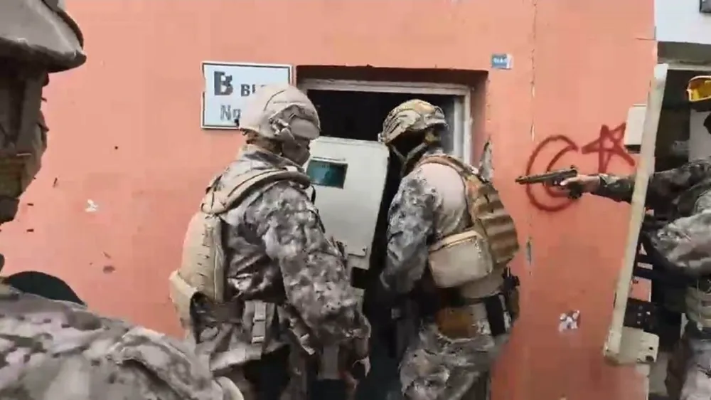 Adana’da nefes kesen operasyon: Milyonlarca uyuşturucu hap ve tonlarca madde ele geçirildi