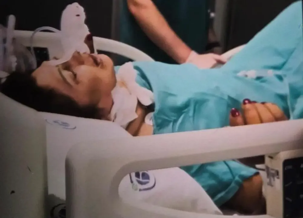 Adana'da Eski Eş Dehşeti: 8 Yerinden Bıçaklanan Kadın Komada