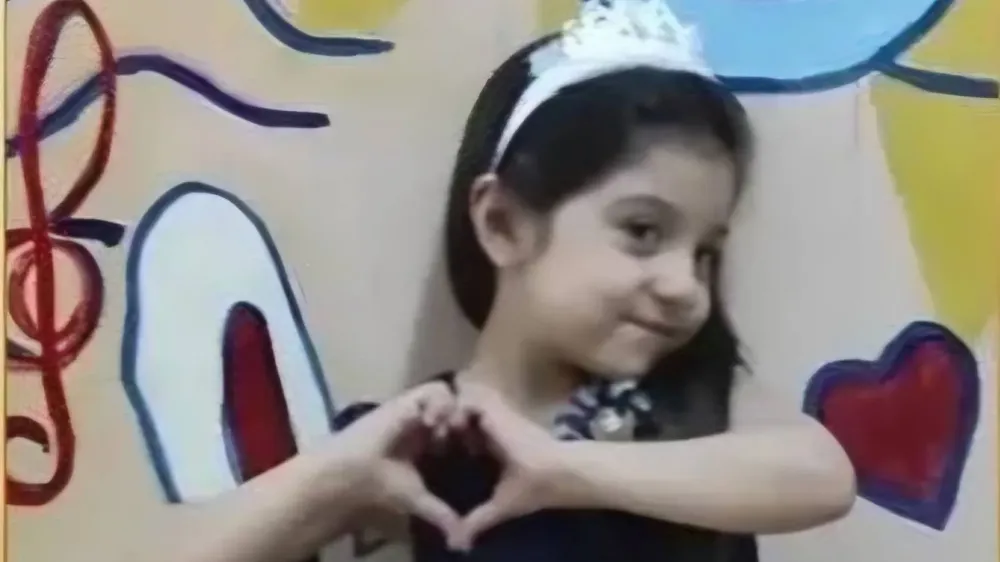 Adana'da Otomobilin çarptığı 7 yaşındaki Azra, hayatını kaybetti