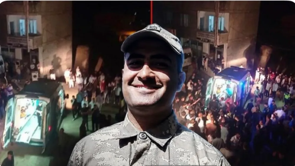Adanalı Uzman Çavuş itfaiye aracı ile duvar arasında sıkışıp hayatını kaybetti.