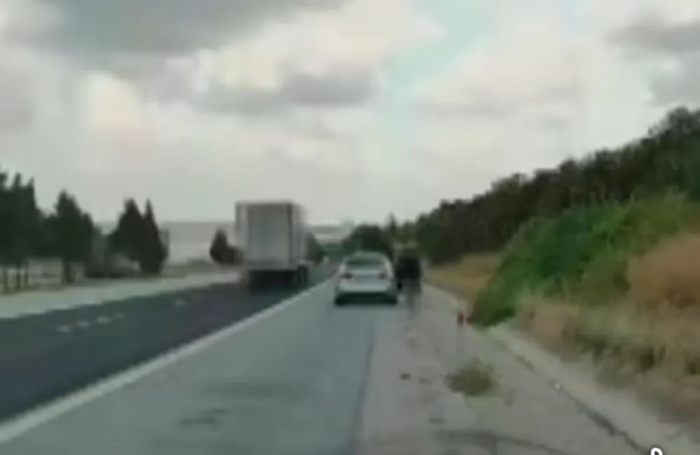 Cezaevinden İzinli Çıktı..Otoyolda Hırsızlık Yaptı 